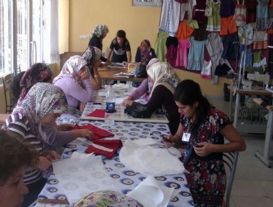 Hem Öğreniyorlar Hem De Para Kazanıyorlar