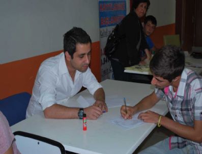 Pazarlar’da 56 Üniversite Öğrencisi Kayıt Yaptırdı