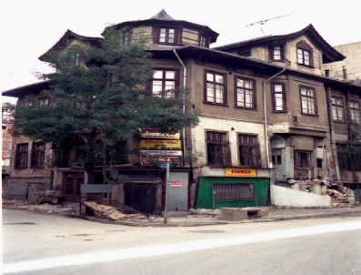 Tarihi Zabit Efendi Konağı Büyükşehir Belediyesi Tarafından Aslında Uygun Olarak Yeniden Yapılacak