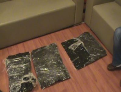 Danimarkalı Kadın Eroinle Yakalandı