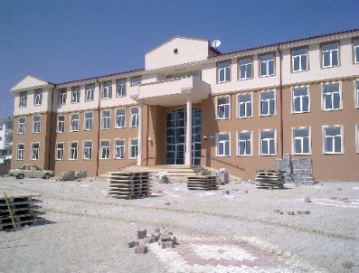 Edremit Turizm ve Otelcilik Meslek Lisesi Altınoluk’a Taşınıyor