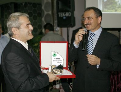 NUSRET ŞAHIN - Kaymakam Şahin`e Veda Yemeği