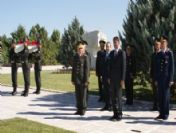 Ab Bakanı Bağış, 4. Cumhurbaşkanı Cemal Gürsel'in Kabrini Ziyaret Etti