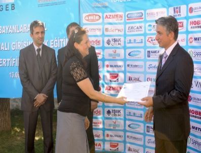 Bayanlar, Girişimcilik Sertifikası Aldı