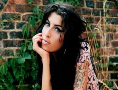 AMY WİNEHOUSE - Amy Winehouse yaşasa bugün 28 yaşına basacaktı