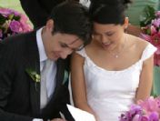 Düğünüydü, yemeğiydi, yüzüğüydü, davetiyesiydi derken..