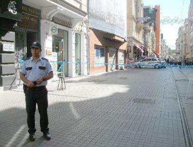 ODAKULE - İstiklal Caddesi’nde Bomba Alarmı