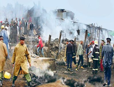 NAIROBI - Kenya'da petrol boru faciası: 120 kişi öldü