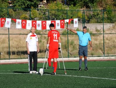 UMUT ORAN - Kılıçdaroğlu`nun takımı gazilerden oluşan ampute takımına 5-2 mağlup oldu