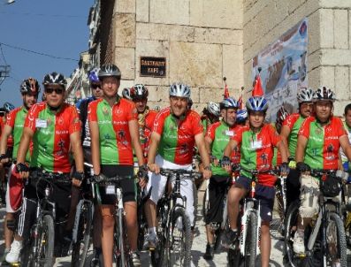TOPHANE - 'kuruluştan Kurtuluş'a Giden Bisikletçiler Bursa’dan Ayrıldı