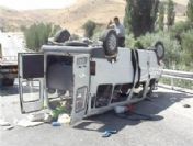 Manida'da işci servisi devrildi