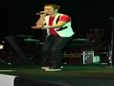 Mustafa Ceceli, Polatlı’da Konser Verdi