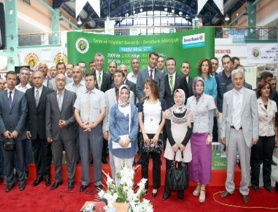 3 Bin 500 Köye 350 Bin Kitap Dağıtılıyor