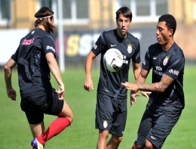 SERVET ÇETİN - Galatasaray Samsunspor Maçı Hazırlıklarını Sürdürüyor