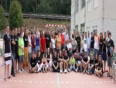 ZÜRIH - Karagöz Halk Dansları Topluluğu Dünyayı Fethetti