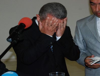 UĞUR TURAN - Kaymakamın Gözyaşları