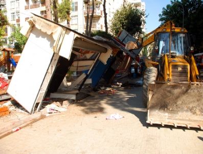 Seyhan Belediyesinin Park Yenileme Çalışmaları Devam Ediyor