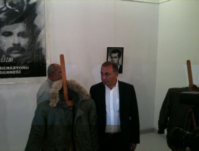 FATİN RÜŞTÜ ZORLU - Chp`liler Utanç Müzesi`ni Gezdi