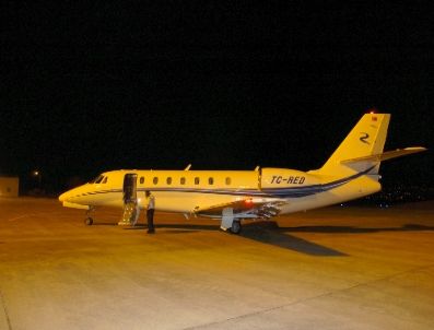 İLYAS ŞEKER - Kocaeli Cengiz Topel Havaalanı Sivil Uçuşa Açıldı, İlk Bakan İndi