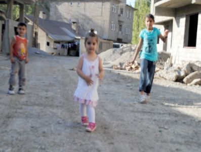 Terör Örgütünün Hakkari Geçitli Köyü`nde Katlettiği 9 Vatandaş Unutulmadı