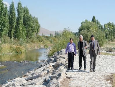 DUMLU - Yakutiye Belediyesi, `çılgın Dadaş` Nafiz Kotan`ın Anısına Mesire Alanı Yaptırdı
