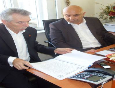 ENGİN ÖZKOÇ - Chp Sakarya Milletvekili Engin Özkoç, Muhtarlar Derneğini Ziyaret Etti