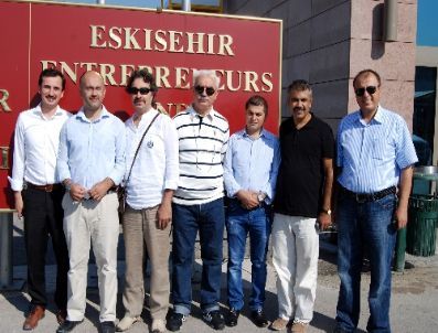 Eskişehirli İşadamları Cibuti’de Okul Açacak