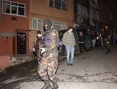 DÜNYA BARıŞ GÜNÜ - Pkk'ya yönelik operasyonda 9 gözaltı