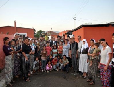 Romanlardan Kaymakam Yıldız İçin İmza Kampanyası