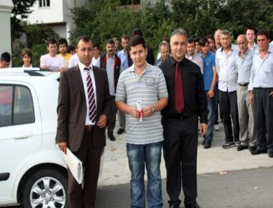 HASAN ÖZTÜRK - Üç Sınavda 100 Tam Puan Alan Kursiyere Ödül