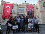 Başkan Özden`e Sultanhisar Zeybek Ekibinden Ziyaret