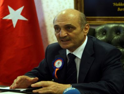 SOCHI - Çevre ve Şehircilik Bakanı Erdoğan Bayraktar: