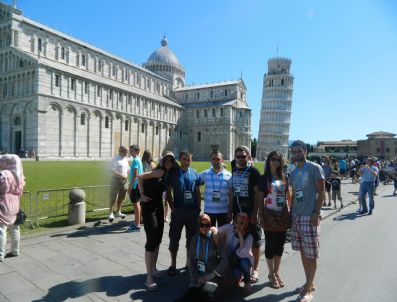 TÜRK KAHVESI - Gençlik Meclisi Türkiye`yi Avrupa`da Tanıttı