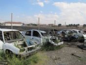 Otoparka Sıçrayan Anız Yangını Hurda Araçlara Zarar Verdi