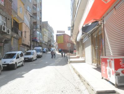 KÜRDISTAN TOPLULUKLAR BIRLIĞI - Şırnak`ta Esnaf Kepenk Açmadı