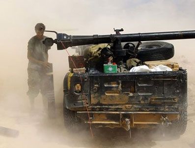 SIRTE - Sirte ve Beni Velid`de çatışmalar devam ediyor