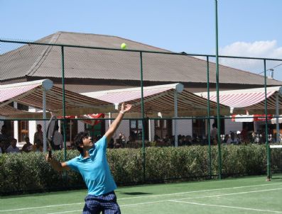 Tenis Turnuvası Final Maçları İle Sona Erdi