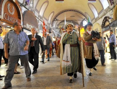 Ahiler `şed` Kuşanıp Mehter Eşliğinde Yürüdü