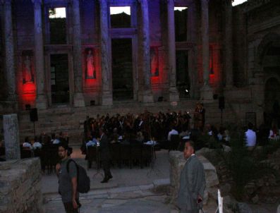 MAHLER - Avusturya Onuruna Efes’te Muhteşem Konser