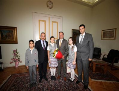 Büyükşehirden Eğitime Destek