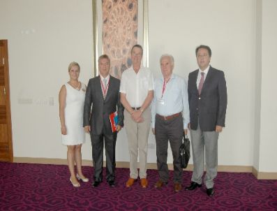 ŞIRINCE - Egeli Turizmciler Yeni Sezonu İçin Kolları Sıvadı