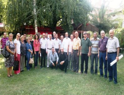 İzmit Belediye Başkanı Nevzat Doğan Bulgaristan'da Türk Köyünde