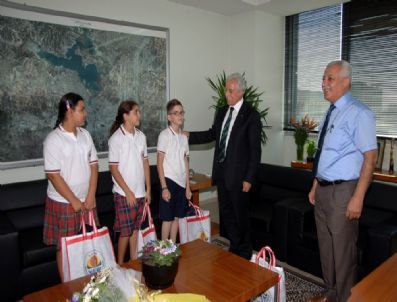 Ortak Akıl’a Eğitimci Övgüsü