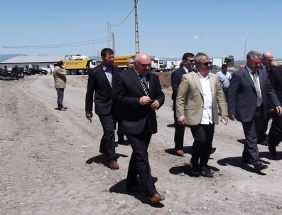 NEVZAT BOZKUŞ - Ak Parti Milletvekili Ahmet Arslan Kars Barajı’nda İncelemelerde Bulundu