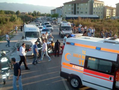 Düzce`de Kaza: 6 Yaralı