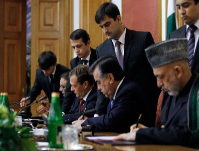 BAŞKANı MEDVEDEV - Rusya, Tacikistan’la 49 Yıllık Askeri Üs Anlaşmasında Mutabakat Sağladı