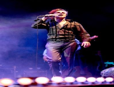 Teoman Son Konserine Çıktı