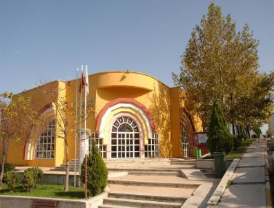 ADİLE NAŞİT - Adile Naşit Tiyatrosu 2 Ekim'de Perde Açıyor