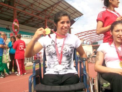 Bağcılar Belediyesi Engelliler Kulübü'nün 13 Sporcusu 35 Madalya Kazandı