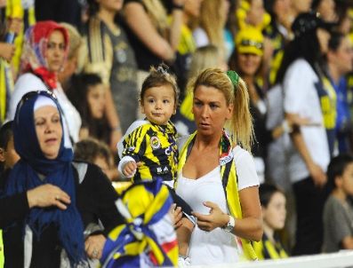 MURAT ERDOĞAN - Saracoğlu`nu Bu Defa Bayanlar ve Çocuklar Doldurdu